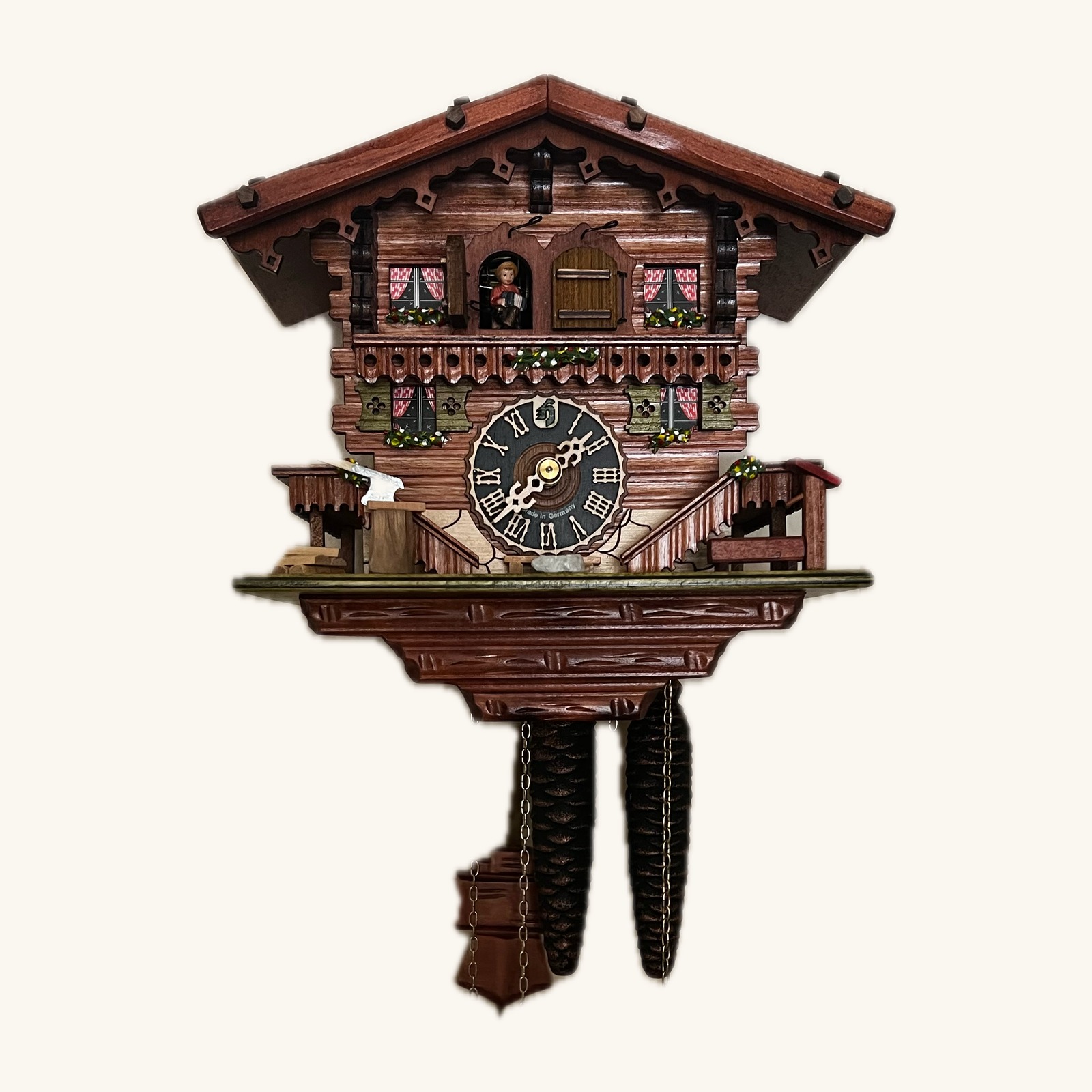 Black Forest cuckoo clock — chalet style