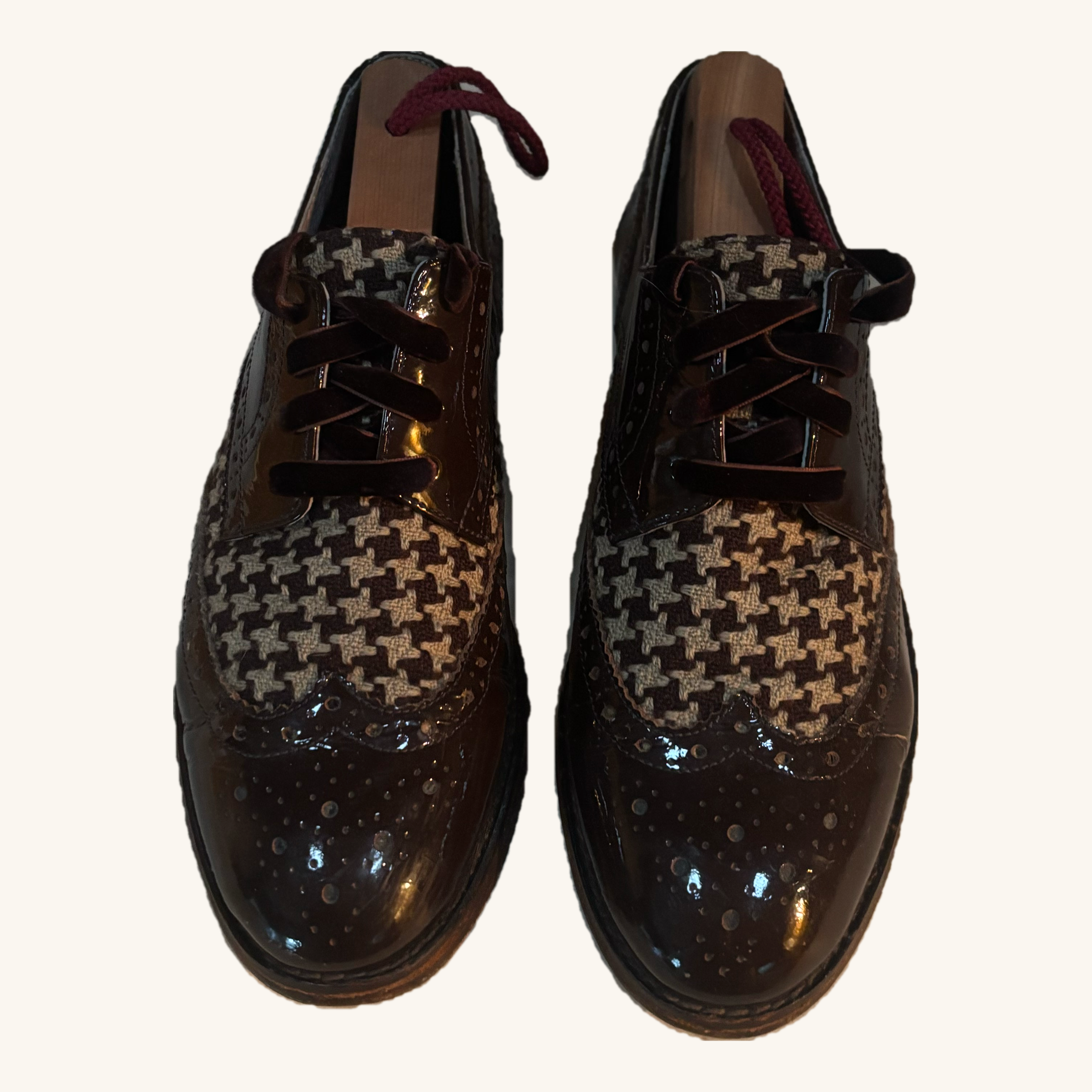 Johnston & Murphy women's oxford — brown